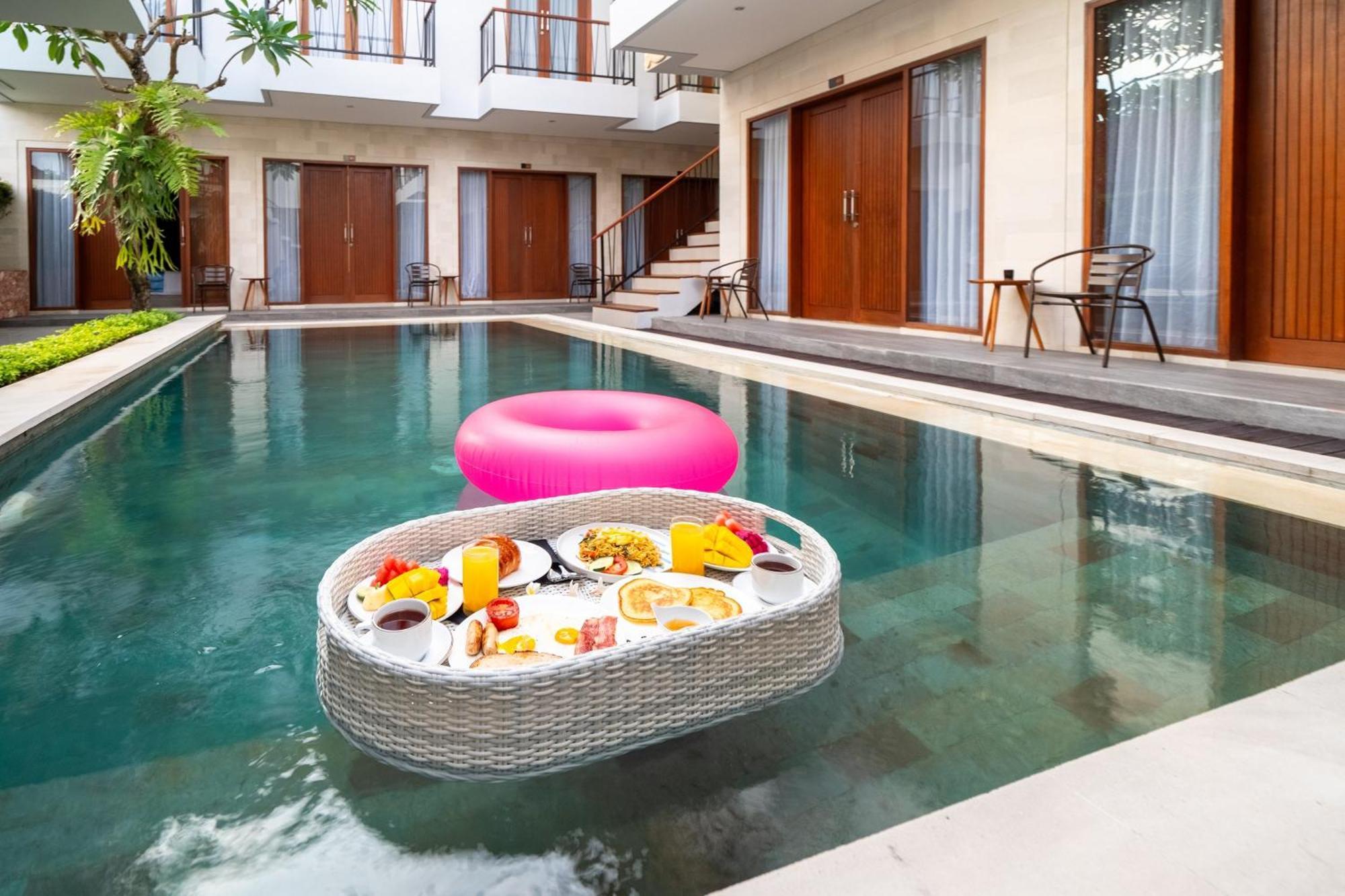Mahesa Suites Seminyak Exterior photo