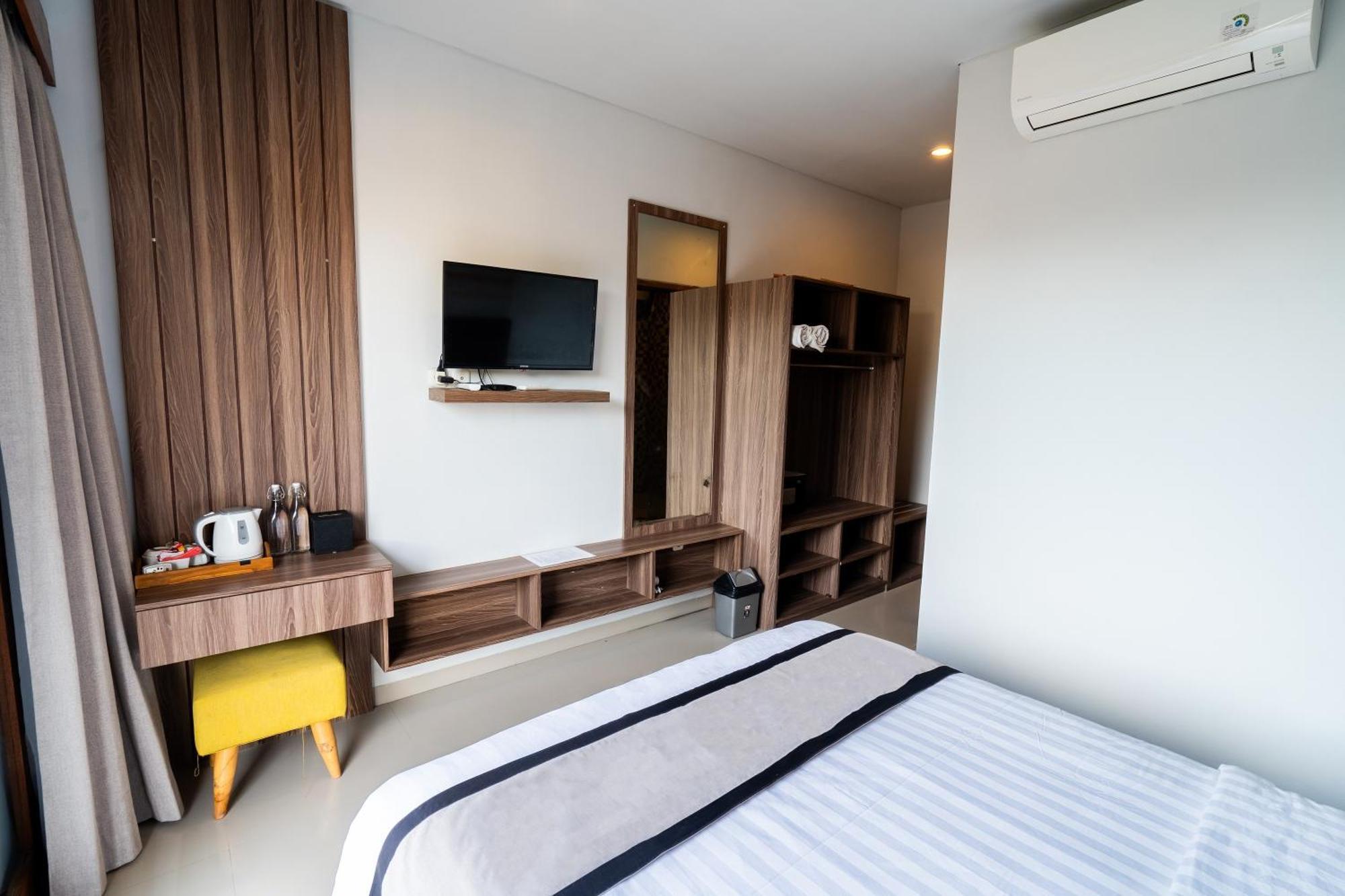 Mahesa Suites Seminyak Exterior photo