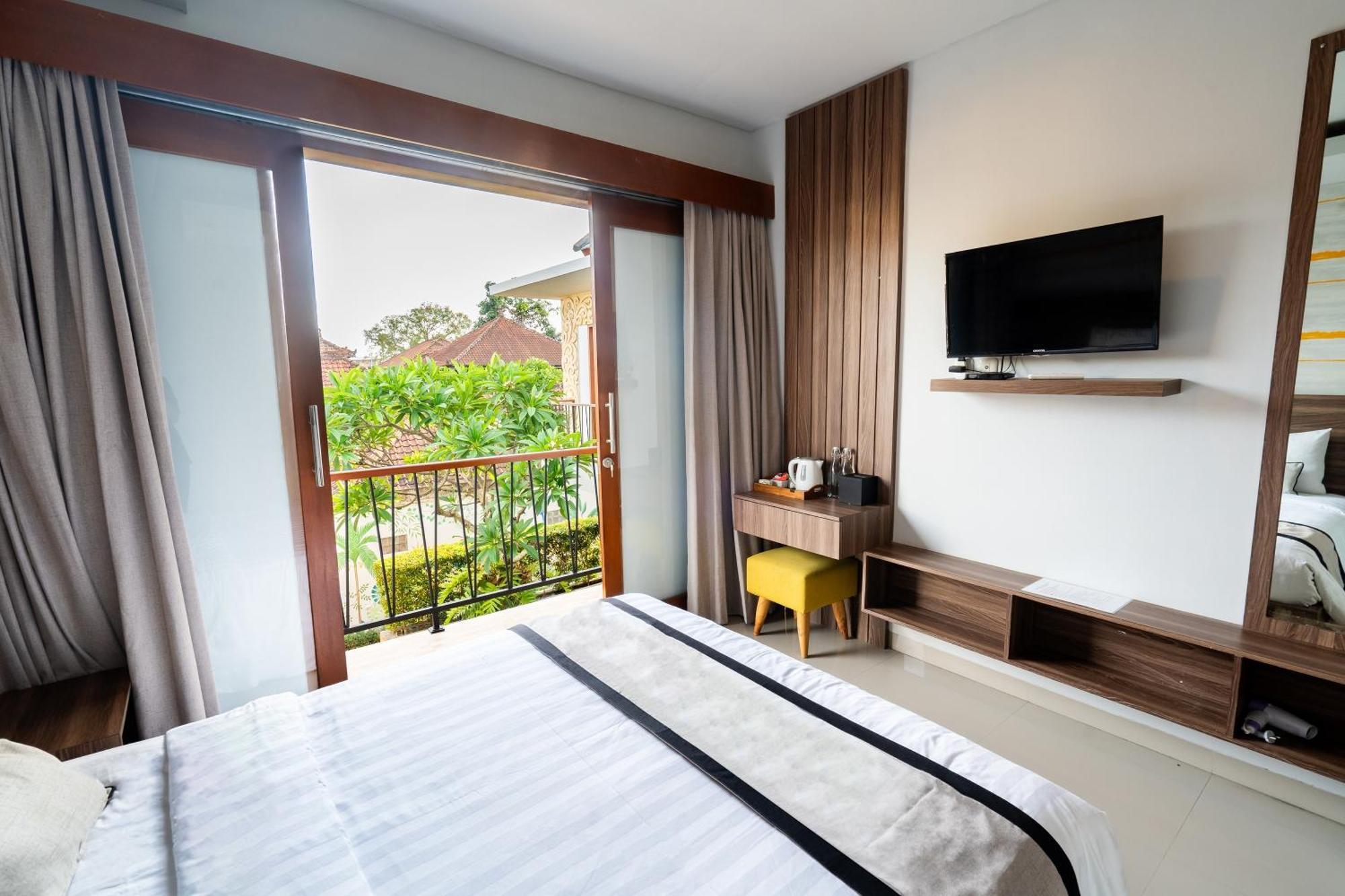 Mahesa Suites Seminyak Exterior photo